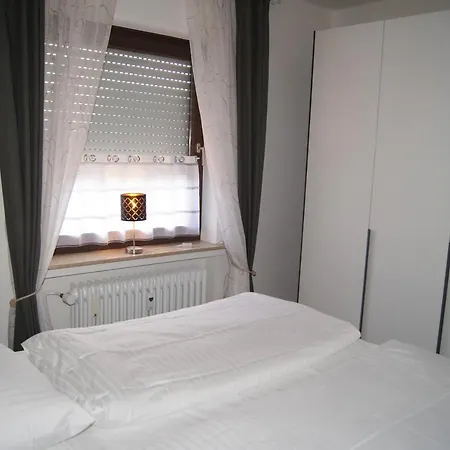21111 Apartment